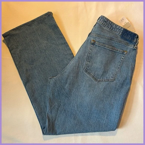NWT 90’s Relaxed Curve Love Jeans - Picture 3 of 8